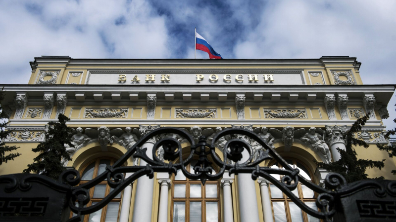 ЦБ возобновит регулярные операции по бюджетному правилу